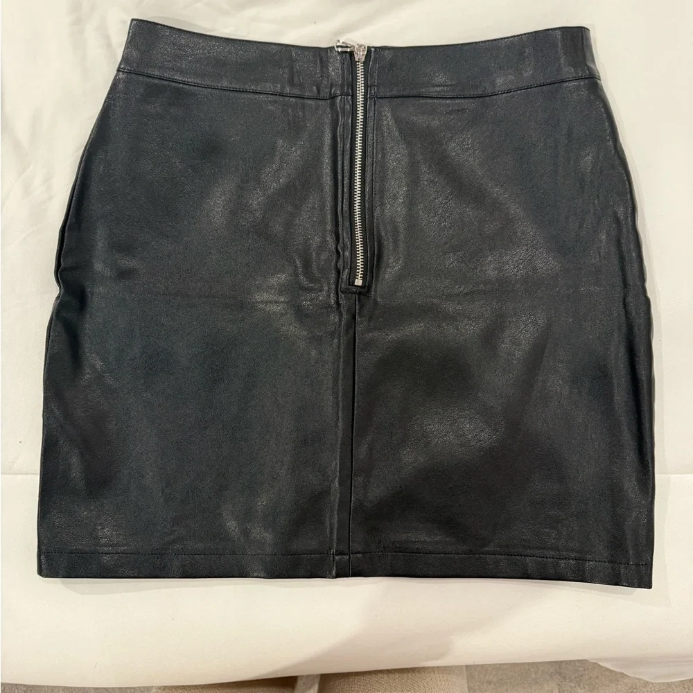 NWOT Black Faux Leather Mini Skirt | Panel Detail | Y2K Edgy | Size L